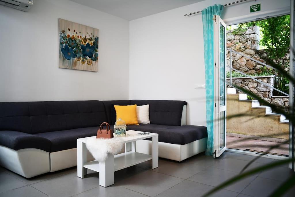 Wave N' Sea Apartment With A Private Pool Dubrownik Zewnętrze zdjęcie