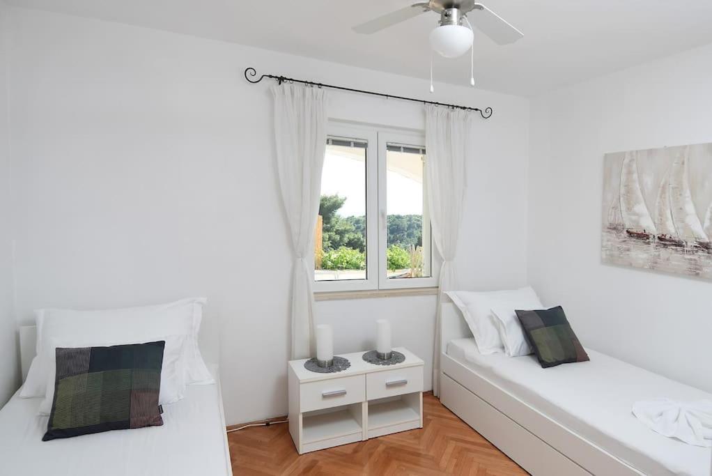 Wave N' Sea Apartment With A Private Pool Dubrownik Zewnętrze zdjęcie
