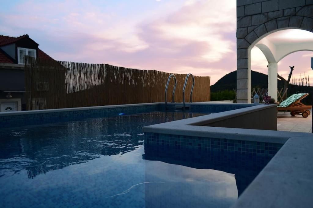 Wave N' Sea Apartment With A Private Pool Dubrownik Zewnętrze zdjęcie